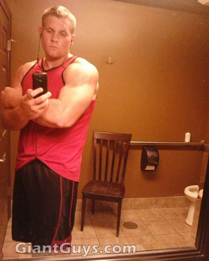 Sheldon Pappas muscular giant