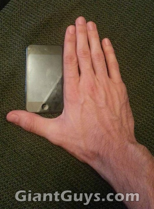 hand dwarfs cell phone 2
