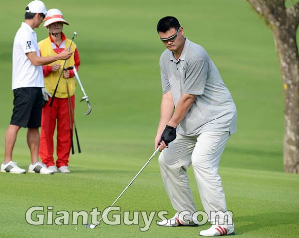 Yao Ming golf